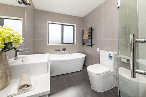 Photo of property in 16 Hutukawa Drive, Beachlands, Auckland, 2018