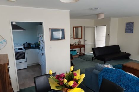 Photo of property in 1/20 Starforth Place, Henderson, Auckland, 0612