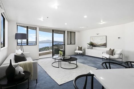 Photo of property in 5a/173 Hurstmere Road, Takapuna, Auckland, 0622