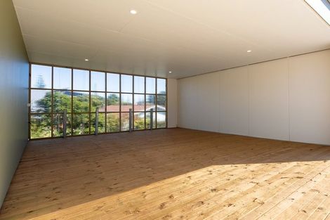 Photo of property in 20a Queens Road, Waikanae Beach, Waikanae, 5036