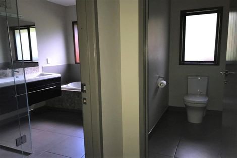 Photo of property in 334 Henwood Road, Hillsborough, New Plymouth, 4372