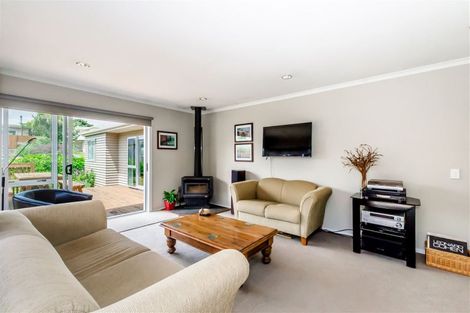 Photo of property in 10 Dale Road, Raumati South, Paraparaumu, 5032