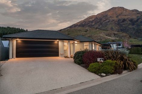 Photo of property in 4 Keble Lane, Lower Shotover, Queenstown, 9304