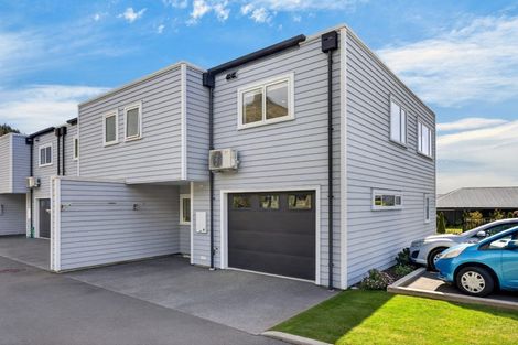 Photo of property in Maltworks Villas, 54/60 Port Hills Road, Heathcote Valley, Christchurch, 8022
