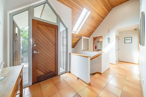 Photo of property in 1 Roys Road, Plimmerton, Porirua, 5026