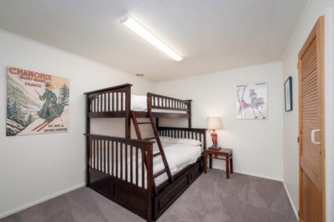 Photo of property in 201 Beacon Point Road, Wanaka, 9305