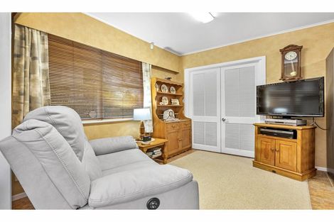 Photo of property in 15 Balfour Crescent, Riverlea, Hamilton, 3216