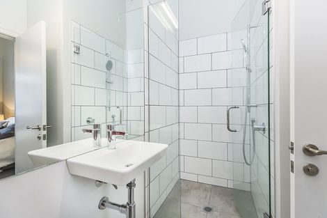 Photo of property in 23 Porritt Avenue, Mount Victoria, Wellington, 6011