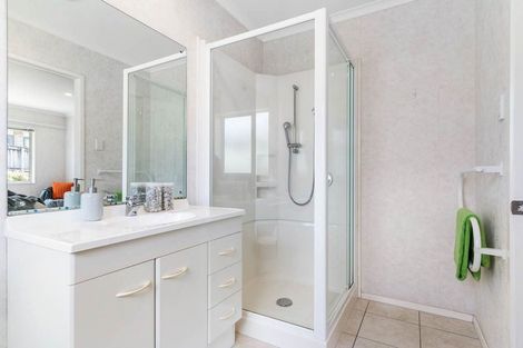 Photo of property in 93 Westerham Drive, Dannemora, Auckland, 2016