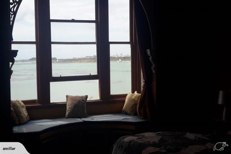 Photo of property in 174 Marine Parade, Bluff, 9814