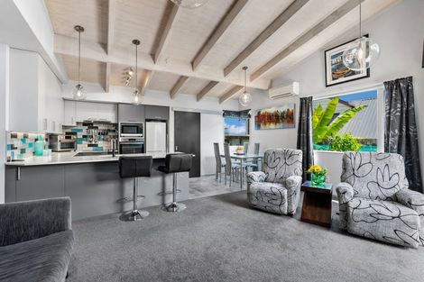 Photo of property in 19b Commins Road, Onerahi, Whangarei, 0110