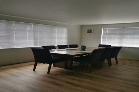 Photo of property in 28 Vandeleur Avenue, Birkdale, Auckland, 0626