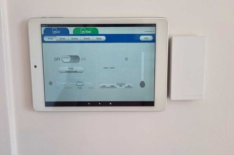 Photo of property in 130 Main Road, Titahi Bay, Porirua, 5022