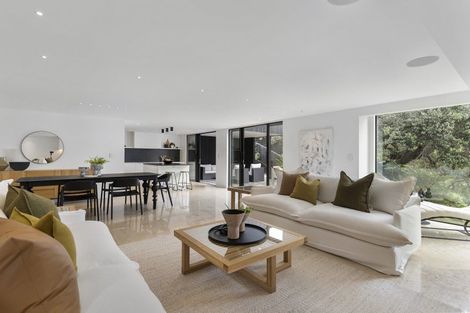 Photo of property in 14a Stanley Point Road, Stanley Point, Auckland, 0624