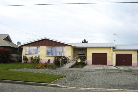 Photo of property in 43 Forest Street, Tapanui, 9522