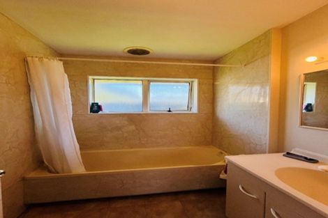 Photo of property in 1/11 Hollyford Avenue, Bryndwr, Christchurch, 8053
