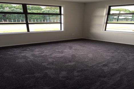 Photo of property in 53 Gandalf Crescent, Paraparaumu, 5032