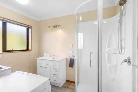 Photo of property in 102 Tricketts Road, West Melton, Christchurch, 7676