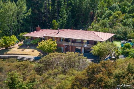 Photo of property in 243 Katherine Mansfield Drive, Whitemans Valley, Upper Hutt, 5371