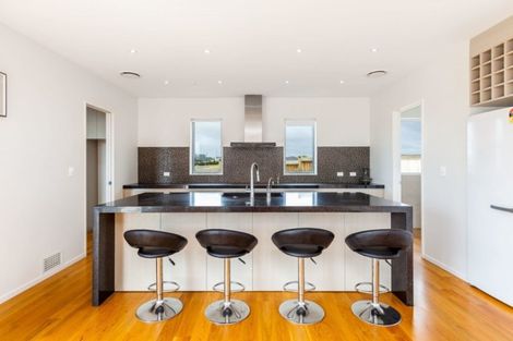 Photo of property in 62 Manuel Road, Silverdale, 0932