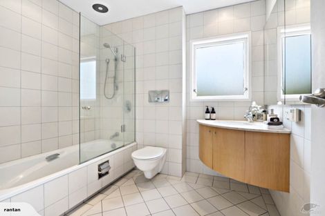 Photo of property in 9 Grattan Place, Freemans Bay, Auckland, 1011