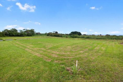 Photo of property in 24 Rawinia Place, Te Kaha, 3199