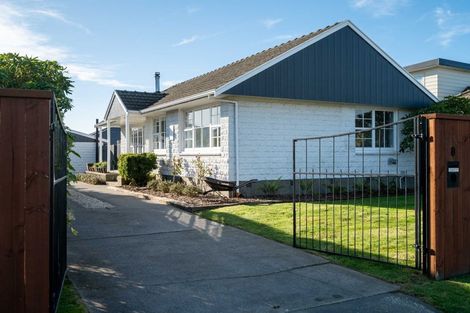 Photo of property in 8 Denise Crescent, Hornby, Christchurch, 8042