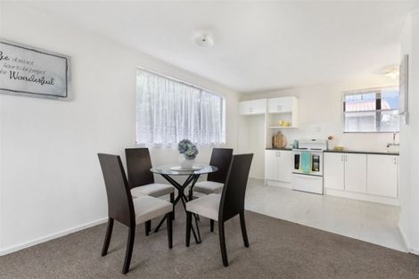 Photo of property in 2/61 Redcrest Avenue, Red Hill, Papakura, 2110