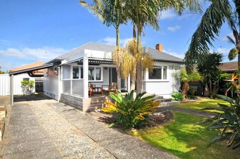 Photo of property in 40 Centreway Road, Orewa, 0931