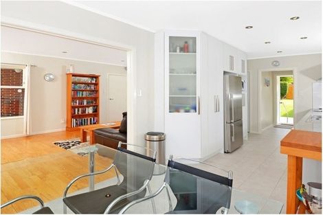 Photo of property in 26 Lynden Avenue, Hillcrest, Auckland, 0627