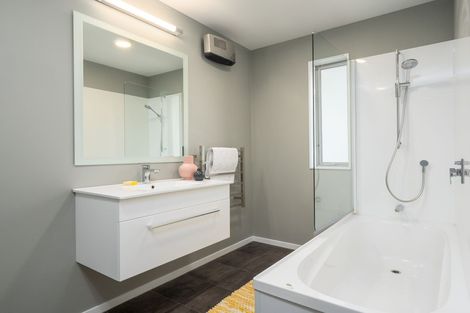 Photo of property in 46 Myles Way, Lower Shotover, Queenstown, 9304