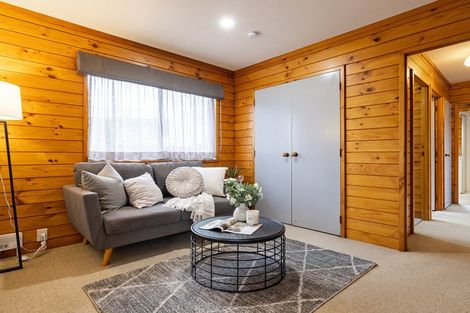 Photo of property in 1 Beadle Place, St Andrews, Hamilton, 3200