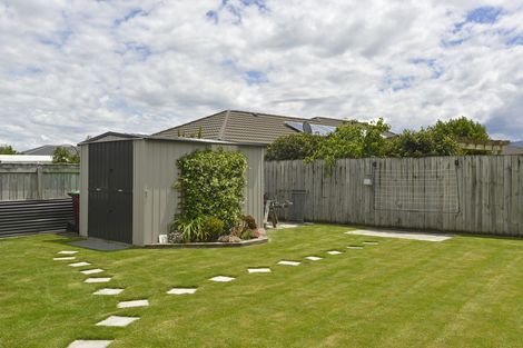 Photo of property in 19 Feist Street, Carterton, 5713