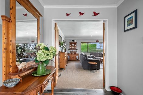 Photo of property in 2923 State Highway 1, Sanson, Palmerston North, 4479