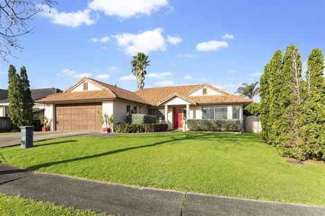Photo of property in 13 Gilford Place, East Tamaki Heights, Auckland, 2016