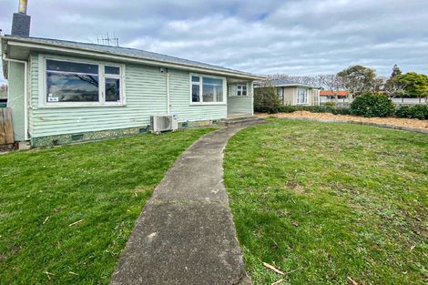 Photo of property in 16 Liverpool Street, Takaro, Palmerston North, 4412