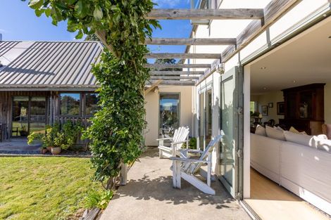 Photo of property in 82 Purple Peak Road, Akaroa, 7581