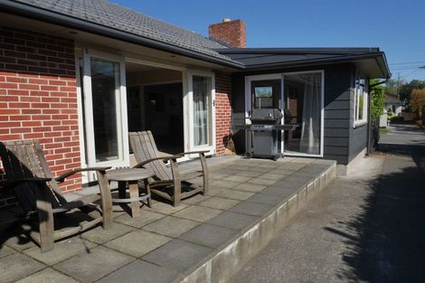 Photo of property in 28 Manor Place, Bryndwr, Christchurch, 8053
