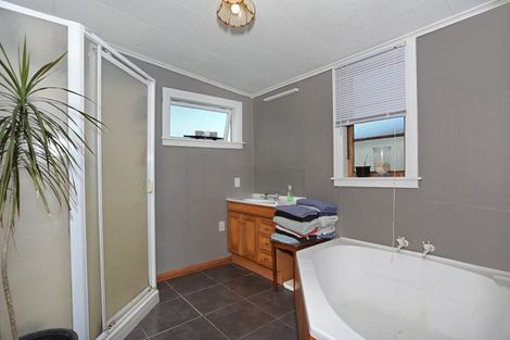 Photo of property in 35 Cuba Street, Marton, 4710