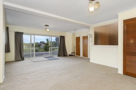 Photo of property in 30 Omokoroa Road, Omokoroa, 3114