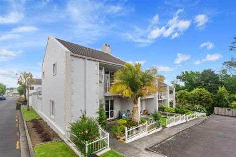 Photo of property in 75 Winery Way, Henderson, Auckland, 0612