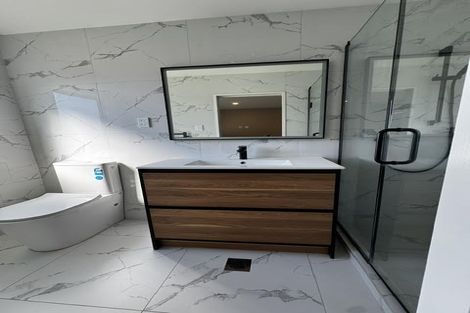 Photo of property in 49c Riverton Drive, Randwick Park, Auckland, 2105