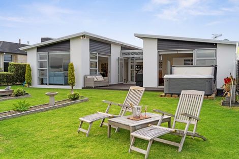 Photo of property in 16 Holyoake Terrace, Omokoroa, 3114