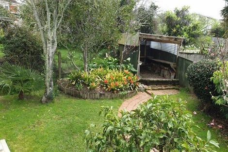 Photo of property in 123 Exmouth Road, Northcote, Auckland, 0627