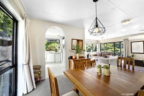 Photo of property in 117 Houghton Bay Road, Houghton Bay, Wellington, 6023