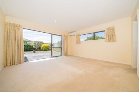 Photo of property in 6 Virginia Grove, Milson, Palmerston North, 4414