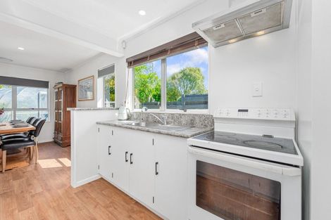 Photo of property in 15 Escort Grove, Awapuni, Palmerston North, 4412