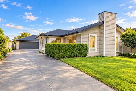 Photo of property in 82 Mcmahon Drive, Aidanfield, Christchurch, 8025