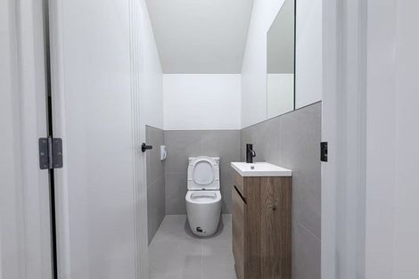Photo of property in 9a Tangelo Place, Bucklands Beach, Auckland, 2012