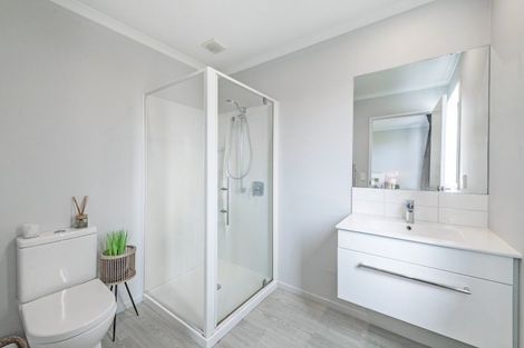 Photo of property in 18 Brian Keogh Lane, Wigram, Christchurch, 8025